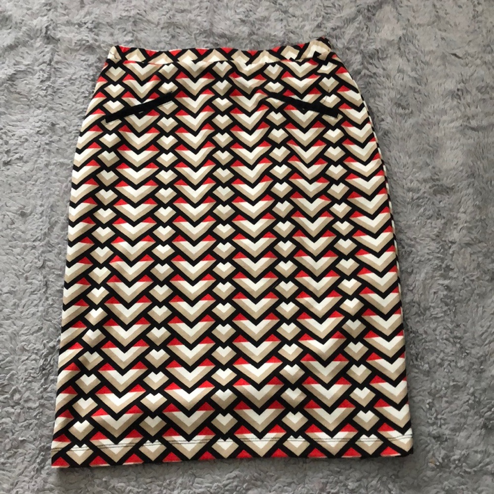 Geo pattern work skirt